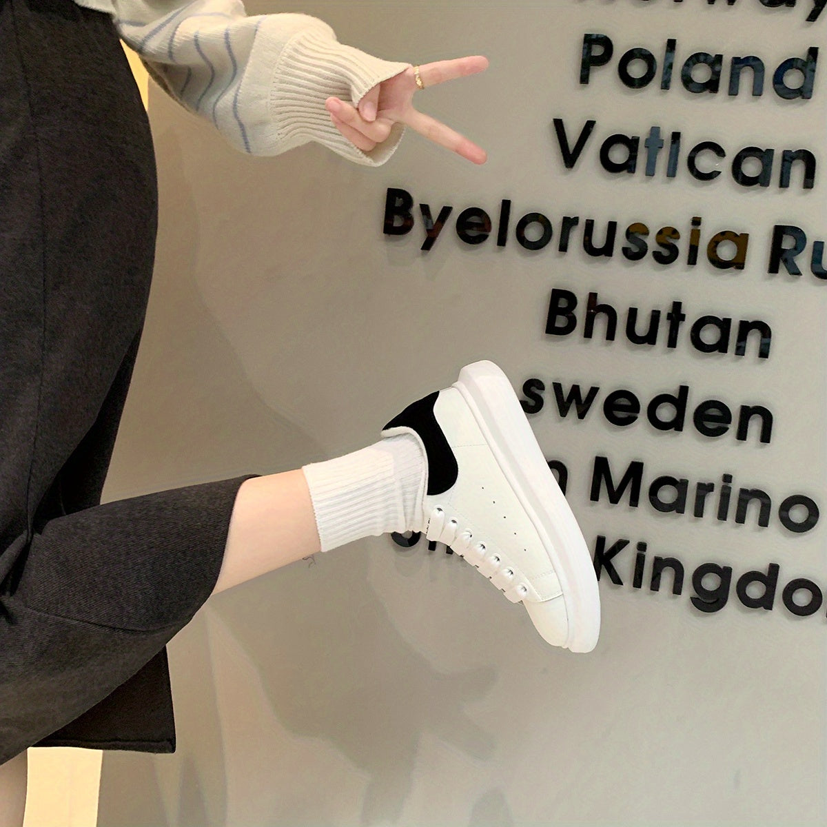「binfenxie」Women's Platform Skate Shoes, Versatile Round Toe Low Top Sports Shoes, Casual Walking Shoes