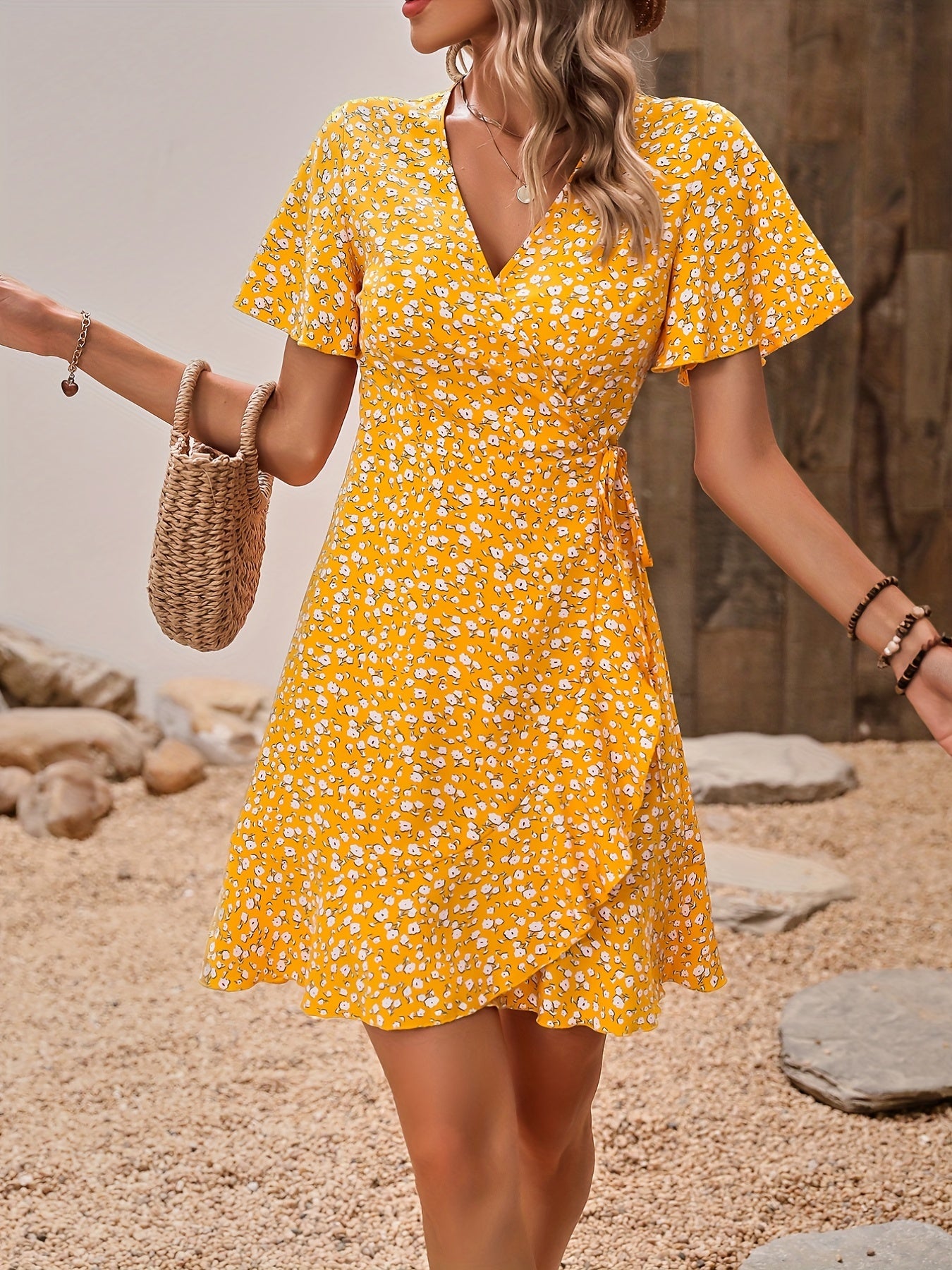 「binfenxie」Ditsy Floral Print Dress, Vacation Knotted V Neck Short Sleeve Summer Dress, Women's Clothing